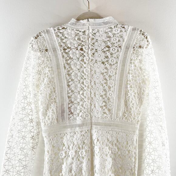 Chicwish Ladylike Floral Crochet Long Sleeve Shift Dress White Small - Picture 8 of 11